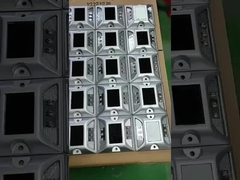 A106 چراغ های خورشیدی دوامدار LED جاده ها رفلکتورهای جاده ای پوشه های خورشیدی بزرگراه چشم گربه ها